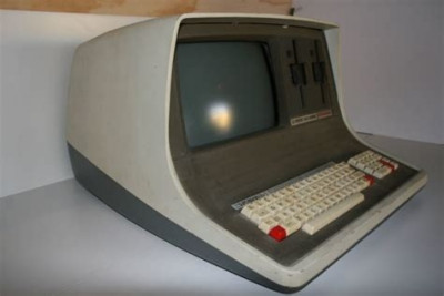 Superbrain computer 1979